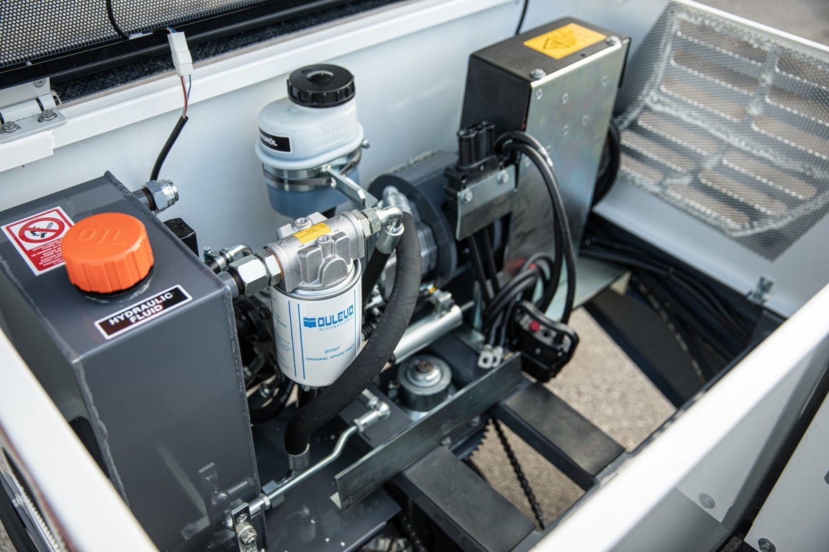 Spazzatrice Dulevo Modello 1100 EH Modello a Batteria 6